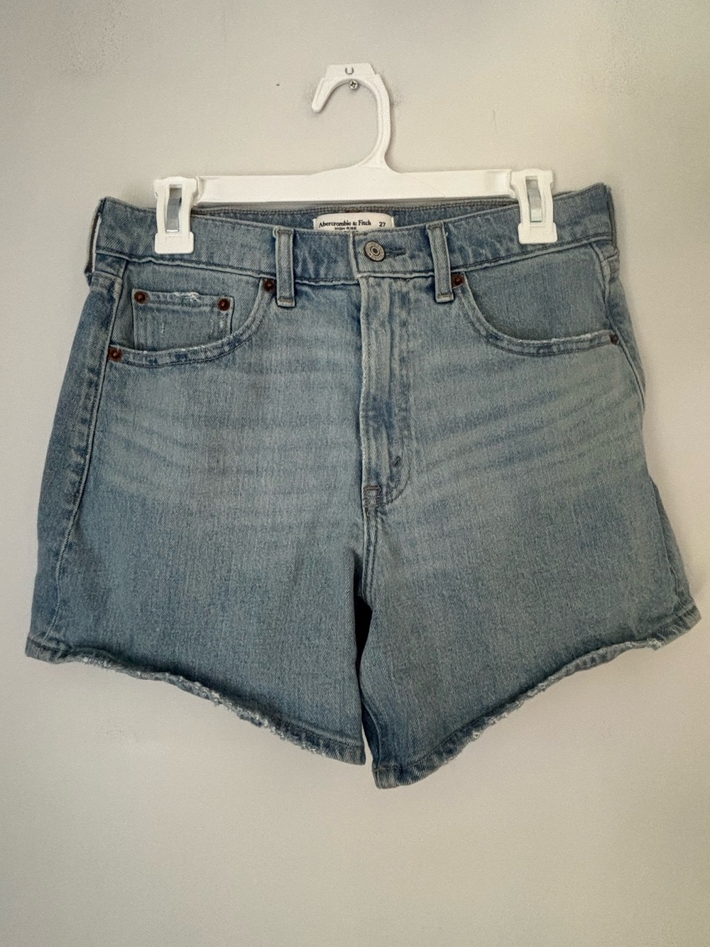 Abercrombie & Fitch High Rise Light Wash Dad Shorts Size 27